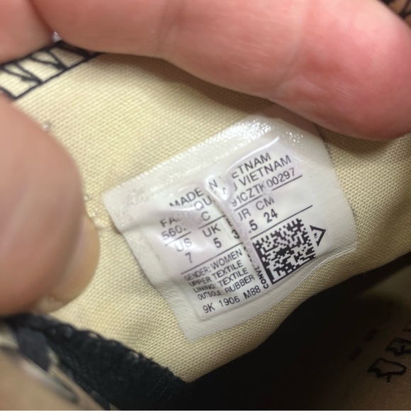 Converse black canvas platform sneakers size 7 - Picture 8 of 10